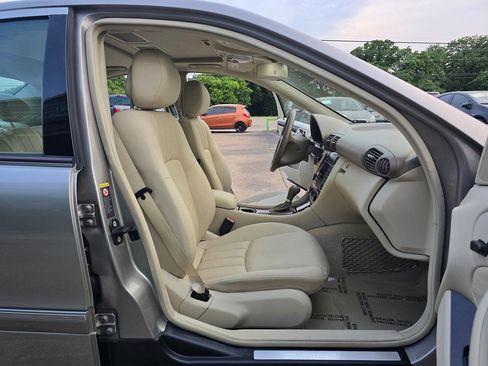 Used 2007 Mercedes-Benz C 280 Sedan image 25