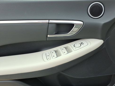 Used 2023 Hyundai Sonata SEL w/ Preferred Accessory Package FWD image 18