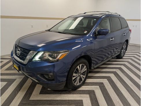Used 2018 Nissan Pathfinder SL AWD/4WD image 1