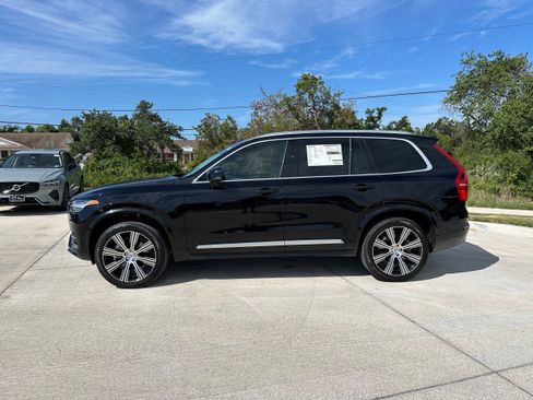 Used 2025 Volvo XC90 B6 Plus w/ Protection Package Premier image 3