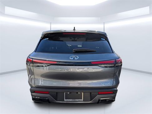 Certified 2025 INFINITI QX60 Pure image 4