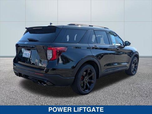 Used 2023 Ford Explorer ST w/ Equipment Group 401A image 5