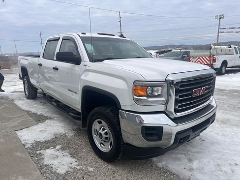 Used 2016 GMC Sierra 2500 4x4 Crew Cab w/ Sierra Convenience Package image 4