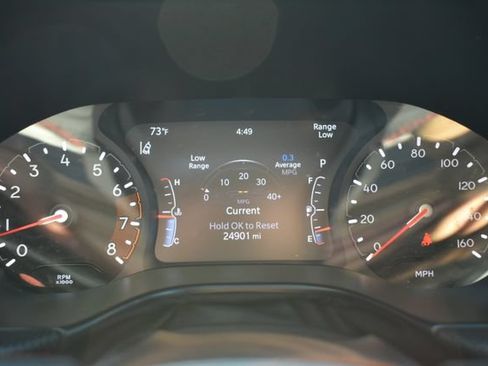 Used 2025 Jeep Compass Trailhawk AWD/4WD image 18