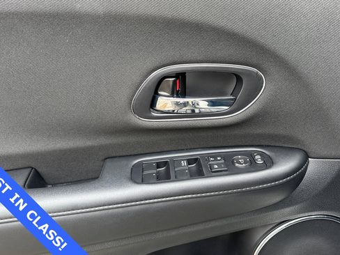 Used 2021 Honda HR-V EX image 12