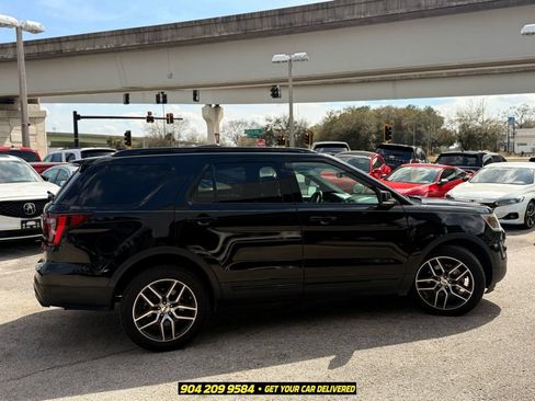Used 2017 Ford Explorer Sport w/ Equipment Group 401A AWD/4WD image 9