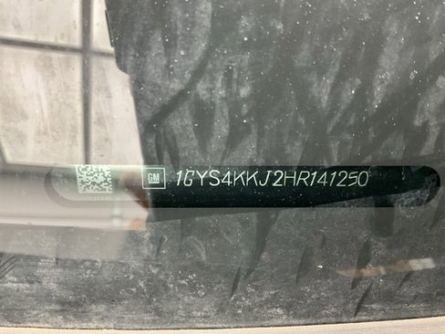 Used 2017 Cadillac Escalade ESV Platinum image 28