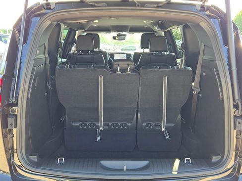 New 2026 Chrysler Pacifica Select image 15