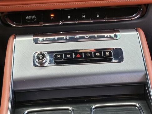 Used 2025 Lincoln Aviator Reserve w/ Equipment Group 201A AWD/4WD image 29