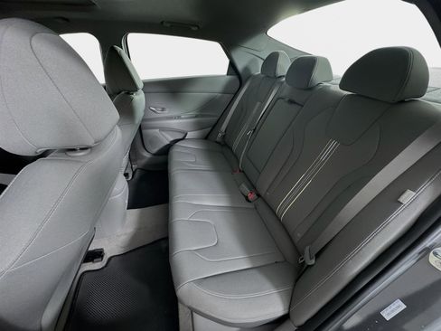 New 2026 Hyundai Elantra SEL Sport FWD image 22