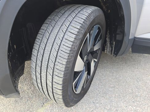 Used 2024 Volkswagen Atlas Cross Sport SE w/ Panoramic Sunroof Package image 34