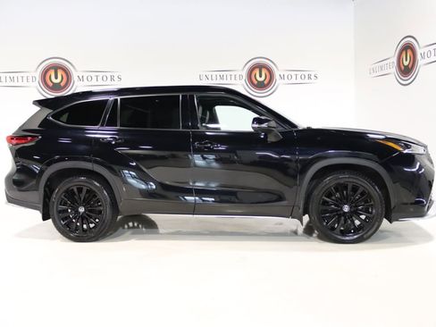 Used 2023 Toyota Highlander L image 31