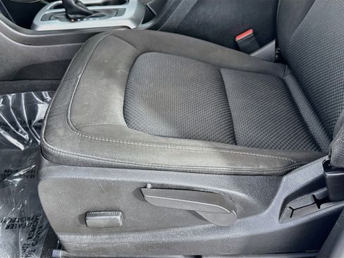 Used 2021 Chevrolet Colorado LT w/ Safety Package RWD image 22