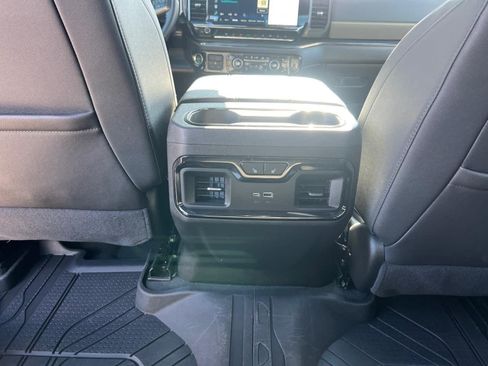 Certified 2025 Chevrolet Silverado 2500 ZR2 w/ Technology Package AWD/4WD image 32