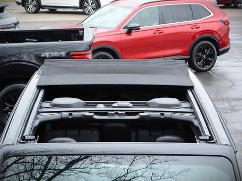 Used 2023 Jeep Wrangler Unlimited Sahara image 42