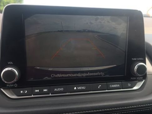 Used 2023 Nissan Rogue SV FWD image 20