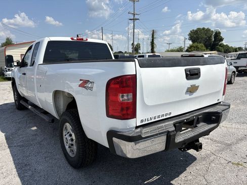Used 2011 Chevrolet Silverado 2500 LT w/ Interior Plus Package AWD/4WD image 14