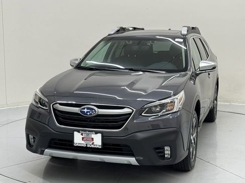Certified 2022 Subaru Outback Touring AWD/4WD image 1