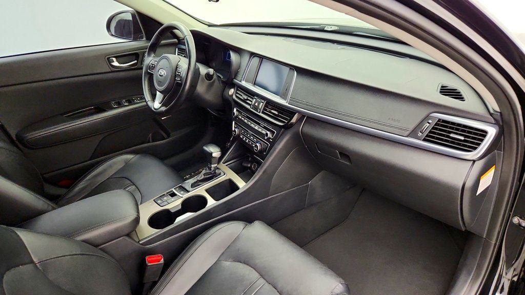 Used 2017 Kia Optima EX FWD image 24