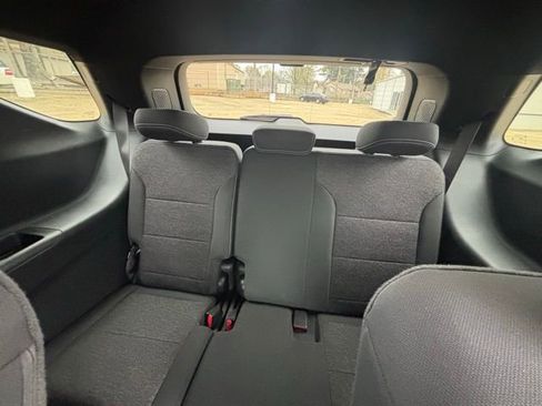 Used 2026 Chevrolet Traverse LT w/ Driver Confidence Package image 25