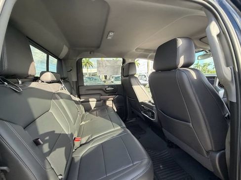 Used 2022 Chevrolet Silverado 2500 LTZ w/ LTZ Convenience Package RWD image 12