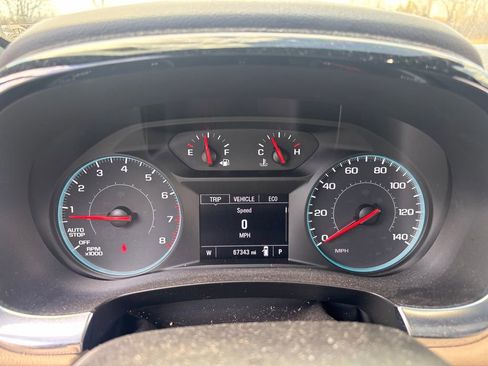 Used 2022 Chevrolet Traverse LS image 10