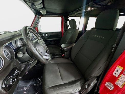 Used 2020 Jeep Wrangler Unlimited Sahara AWD/4WD image 11