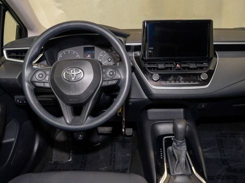 Used 2024 Toyota Corolla LE image 2
