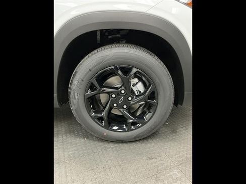 New 2026 Chevrolet Trax LT w/ Driver Confidence Package FWD image 39