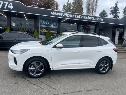 Used 2023 Ford Escape ST-Line Select w/ Tech Pack #2 image 2