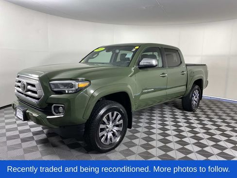 Used 2022 Toyota Tacoma Limited AWD/4WD image 4