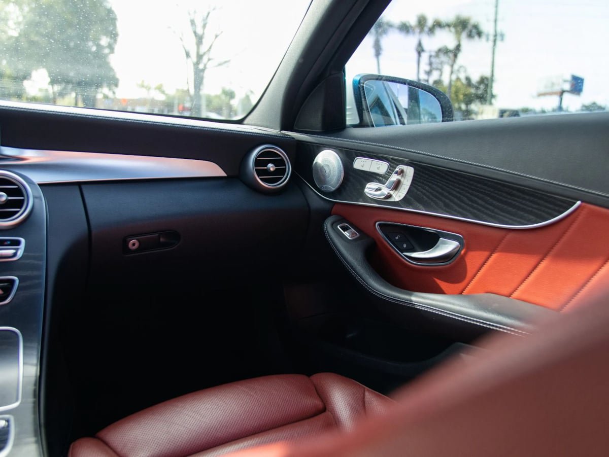 Used 2016 Mercedes-Benz C 300 Sedan image 31