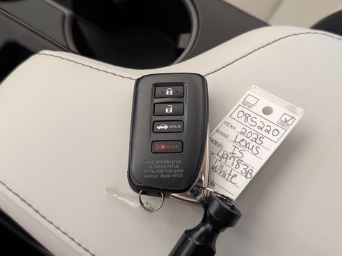 Used 2025 Lexus IS 350 F Sport image 37