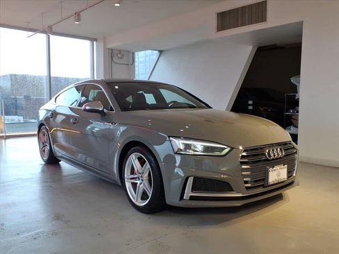 Used 2019 Audi S5 Premium Plus w/ Premium Plus image 3
