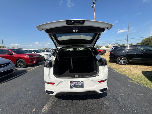 Used 2026 Buick Encore GX Avenir w/ Avenir Convenience Package AWD/4WD image 5
