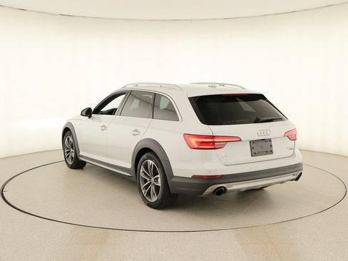 Used 2017 Audi A4 2.0T allroad Premium Plus w/ Technology Package AWD/4WD image 4