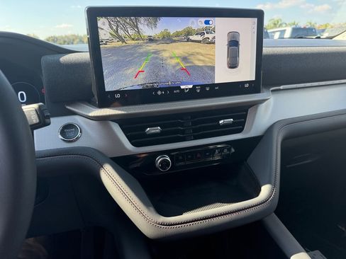 New 2026 Ford Explorer Active image 38