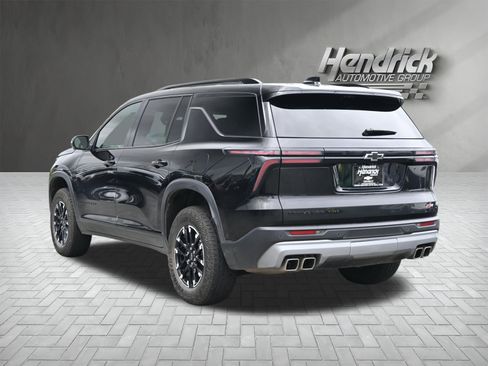Used 2024 Chevrolet Traverse Z71 w/ Enhanced Driving Package AWD/4WD image 8