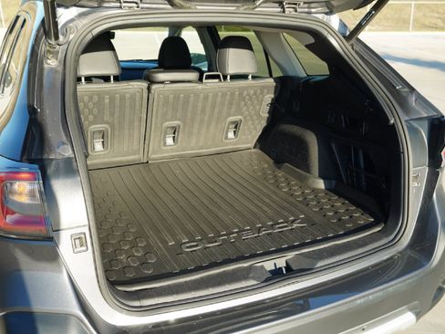 Used 2023 Subaru Outback Touring XT image 36