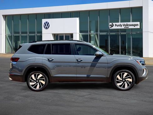 New 2026 Volkswagen Atlas SE FWD image 9