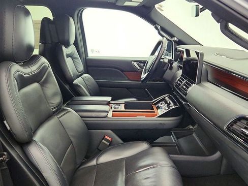 Used 2022 Lincoln Navigator Reserve RWD image 24