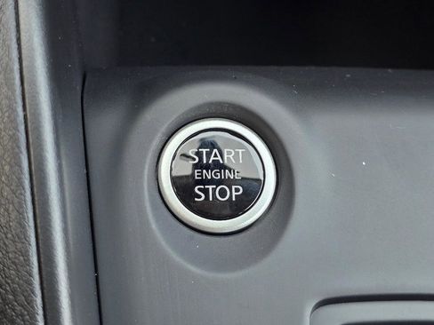 New 2025 Nissan Kicks Play S image 21