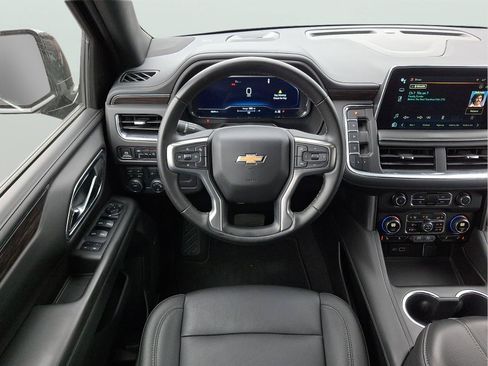 Used 2024 Chevrolet Suburban LT AWD/4WD image 14