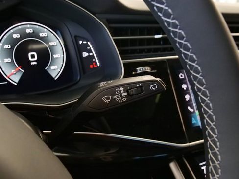 New 2026 Audi Q8 Premium image 29