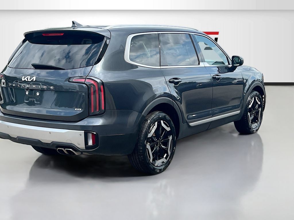 Used 2023 Kia Telluride EX w/ EX Captain's Chair Package AWD/4WD image 7