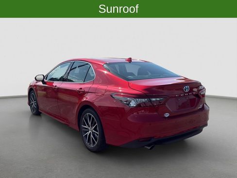 Used 2024 Toyota Camry XLE w/ Navigation Package FWD image 4