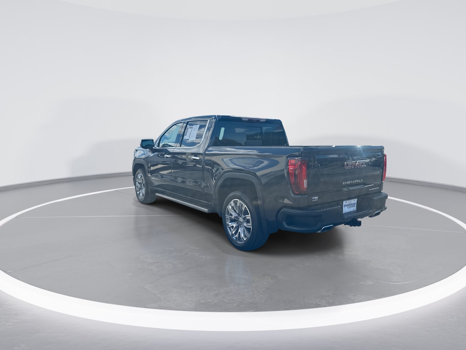 Used 2023 GMC Sierra 1500 Denali w/ Denali Reserve Package AWD/4WD image 7