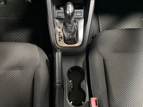 Used 2012 Volkswagen Jetta Sedan FWD image 37