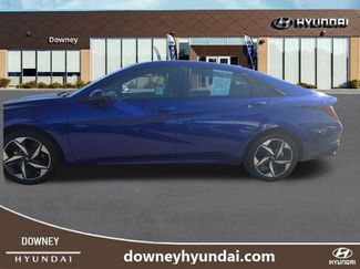 Used 2023 Hyundai Elantra SEL w/ Convenience Package FWD video 2