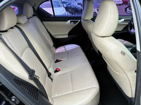 Used 2012 Lexus CT 200h FWD image 22
